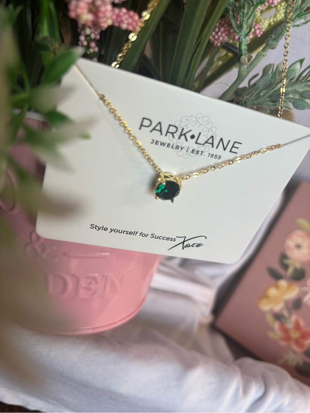 Park Lane Impression Gold Necklace with Emerald-Green Solitaire - Picture 6 of 6